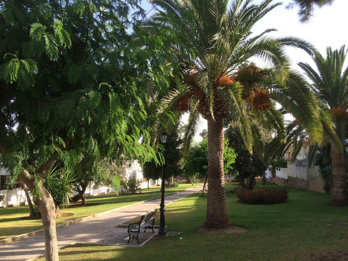 Apartment With Private Patio فوينخيرولا المظهر الخارجي الصورة