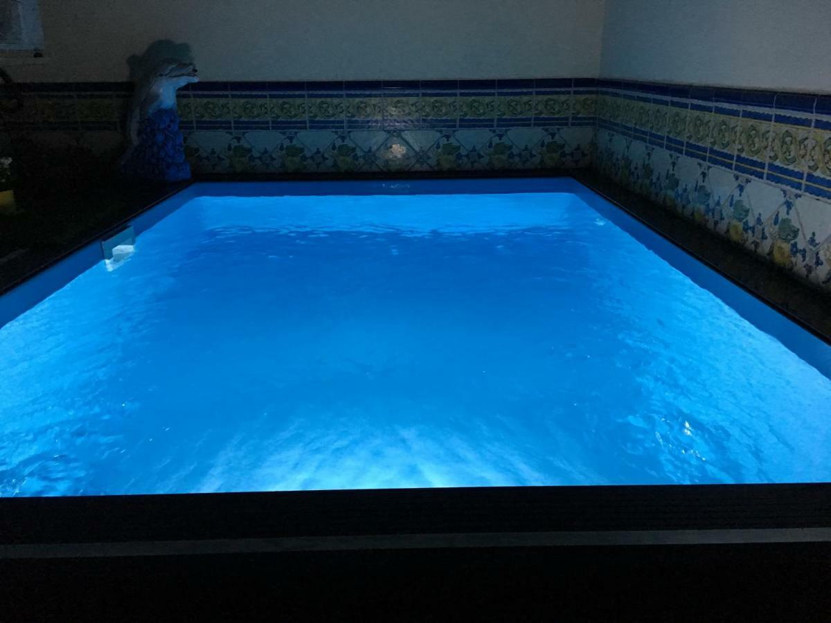 Apartment With Private Patio فوينخيرولا المظهر الخارجي الصورة